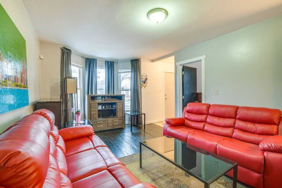 Photo of Livingroom in Back of the Yards