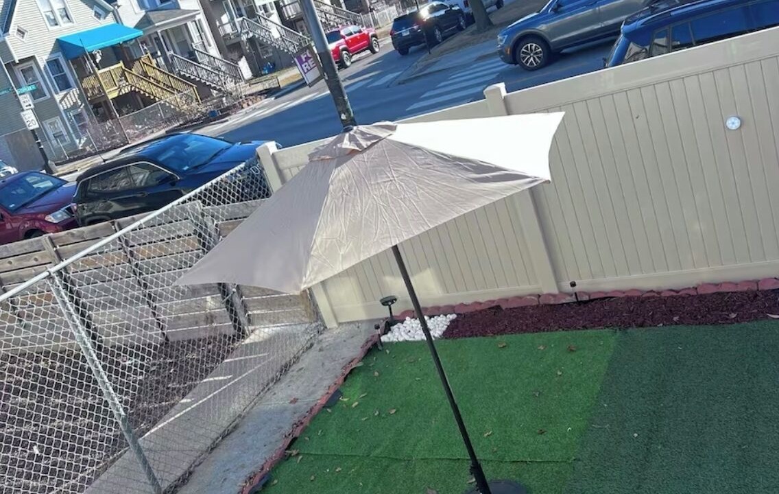 Photo of Outdoor in Irving Park East