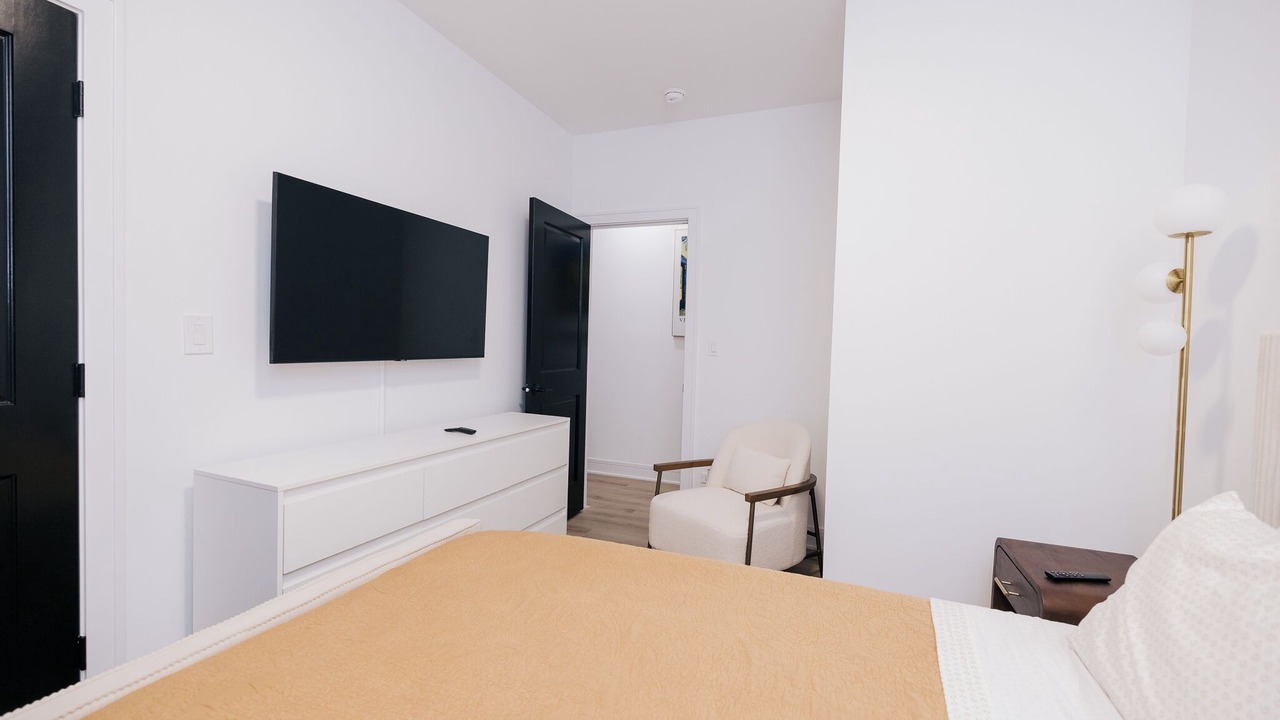 Photo of Bedroom in Woodlawn