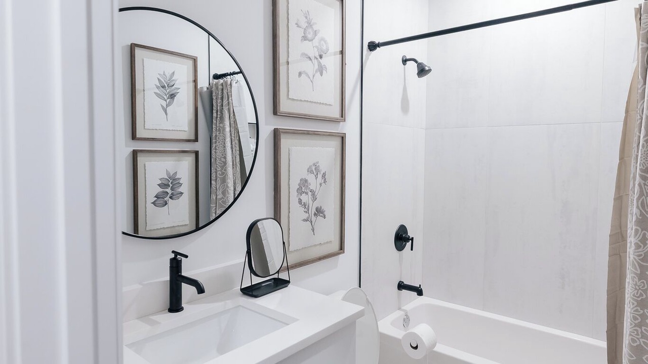 Photo of Bathroom in Woodlawn