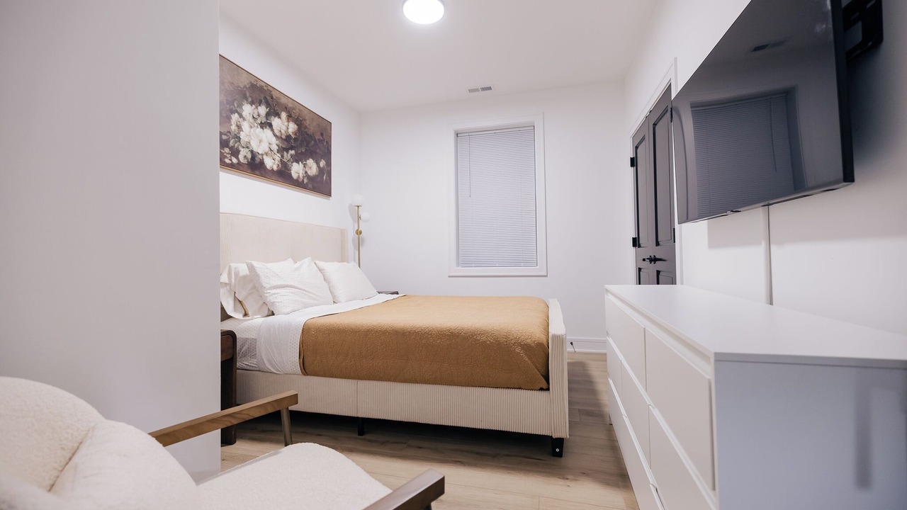 Photo of Bedroom in Woodlawn