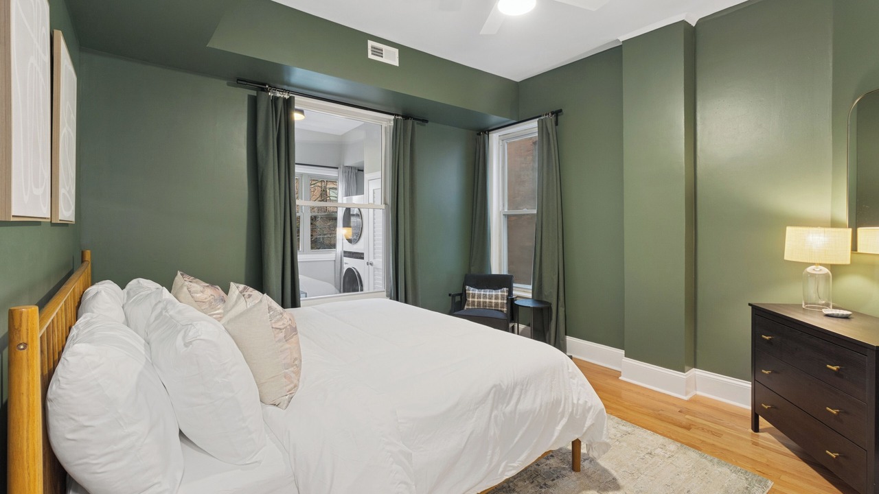 Photo of Bedroom in Uptown