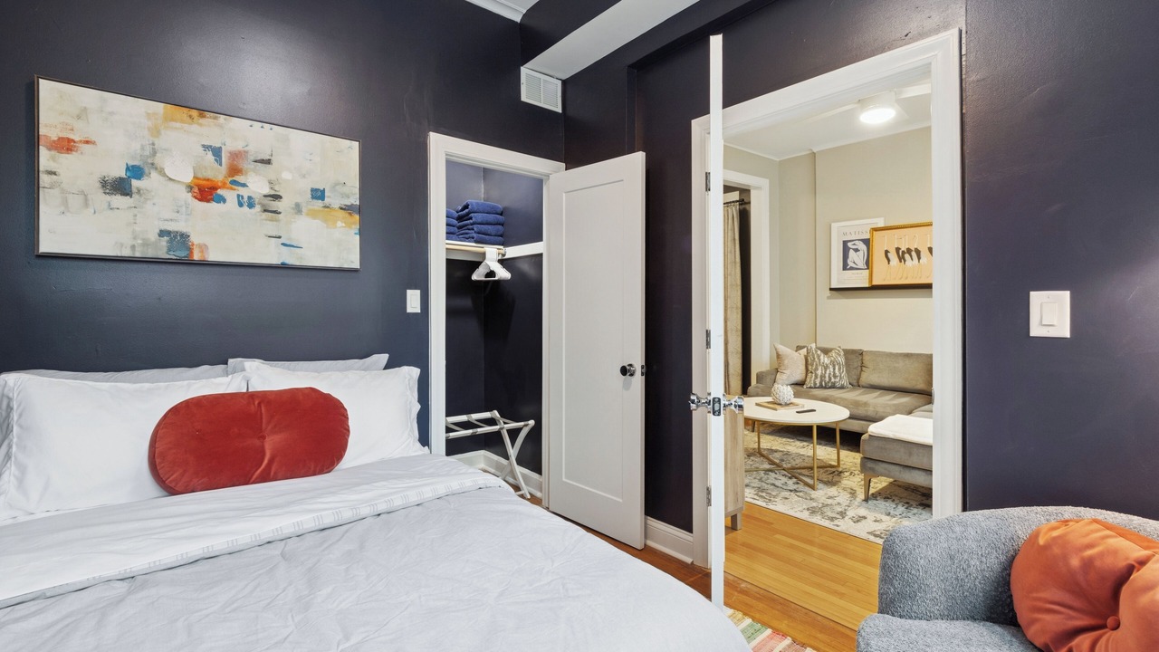 Photo of Bedroom in Uptown