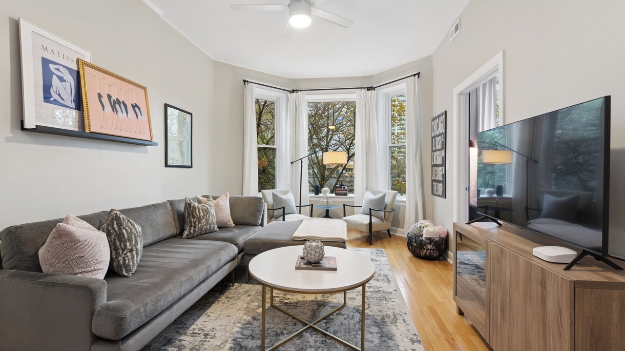 Photo of Livingroom in Uptown