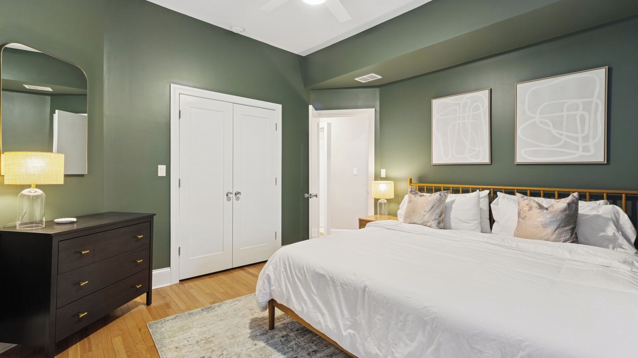 Photo of Bedroom in Uptown