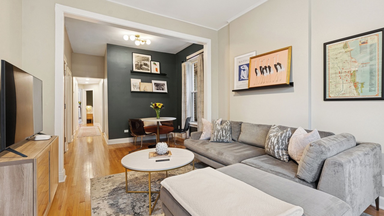 Photo of Livingroom in Uptown