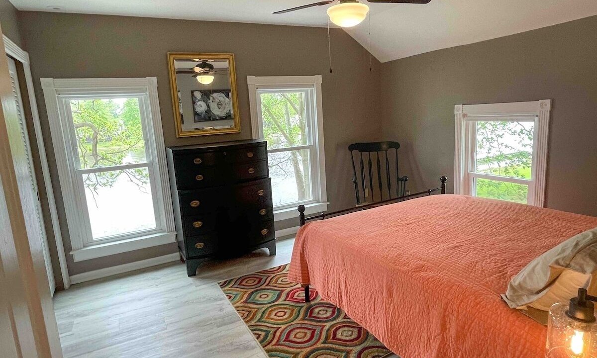 Photo of Bedroom in Kankakee County