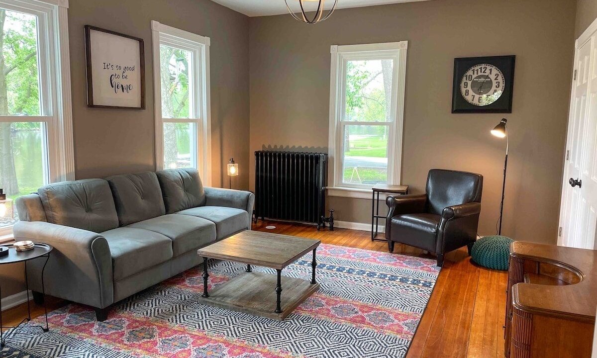 Photo of Livingroom in Kankakee County