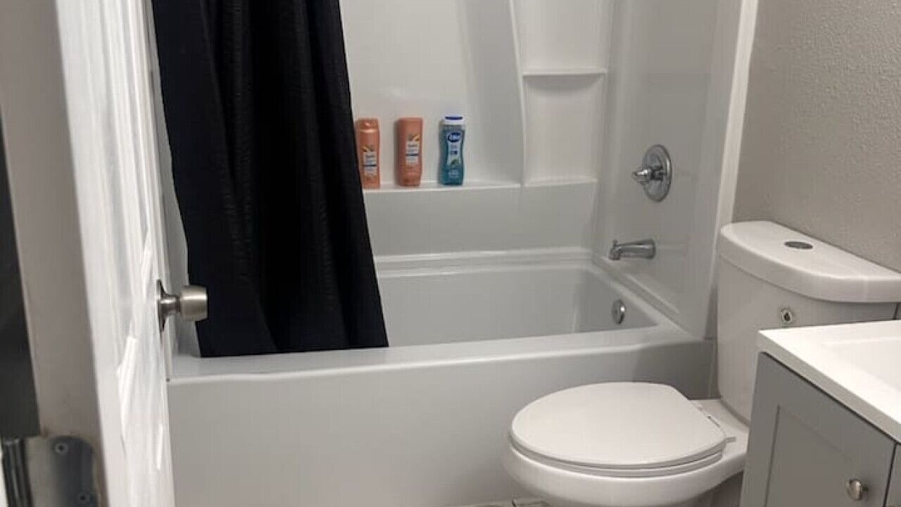 Photo of Bathroom in Pontoon Beach