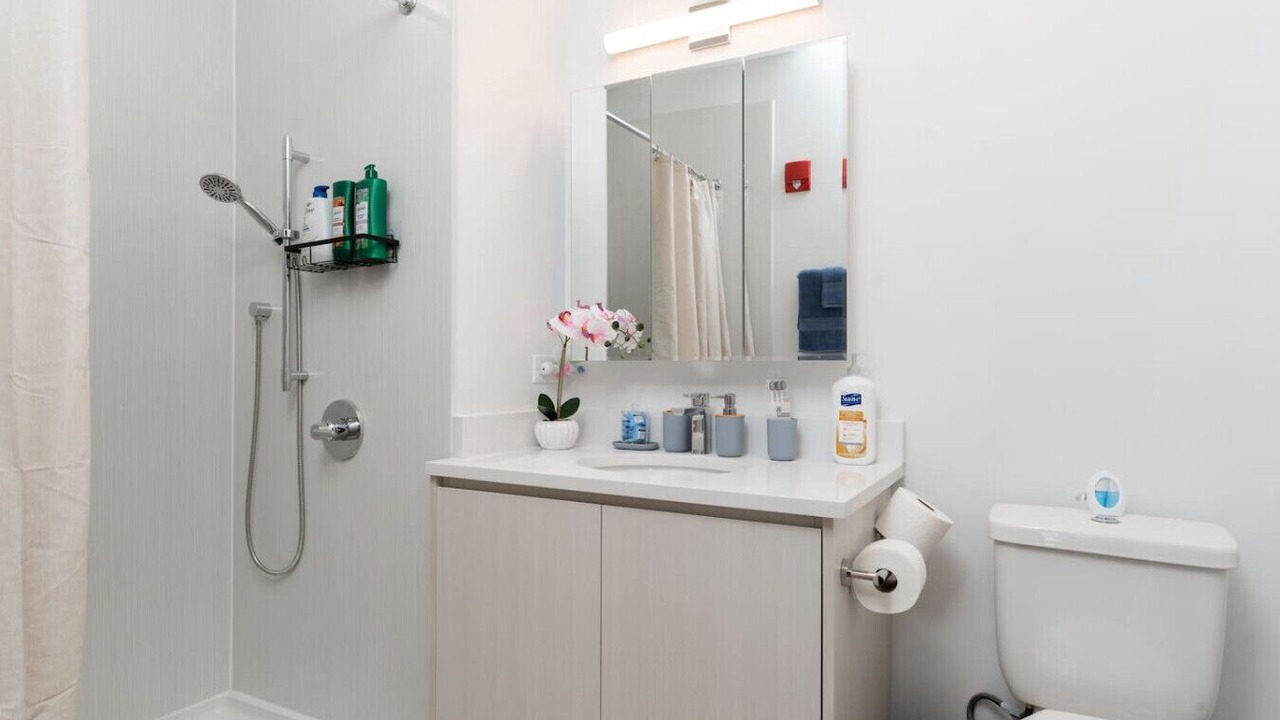 Photo of Bathroom in Uptown