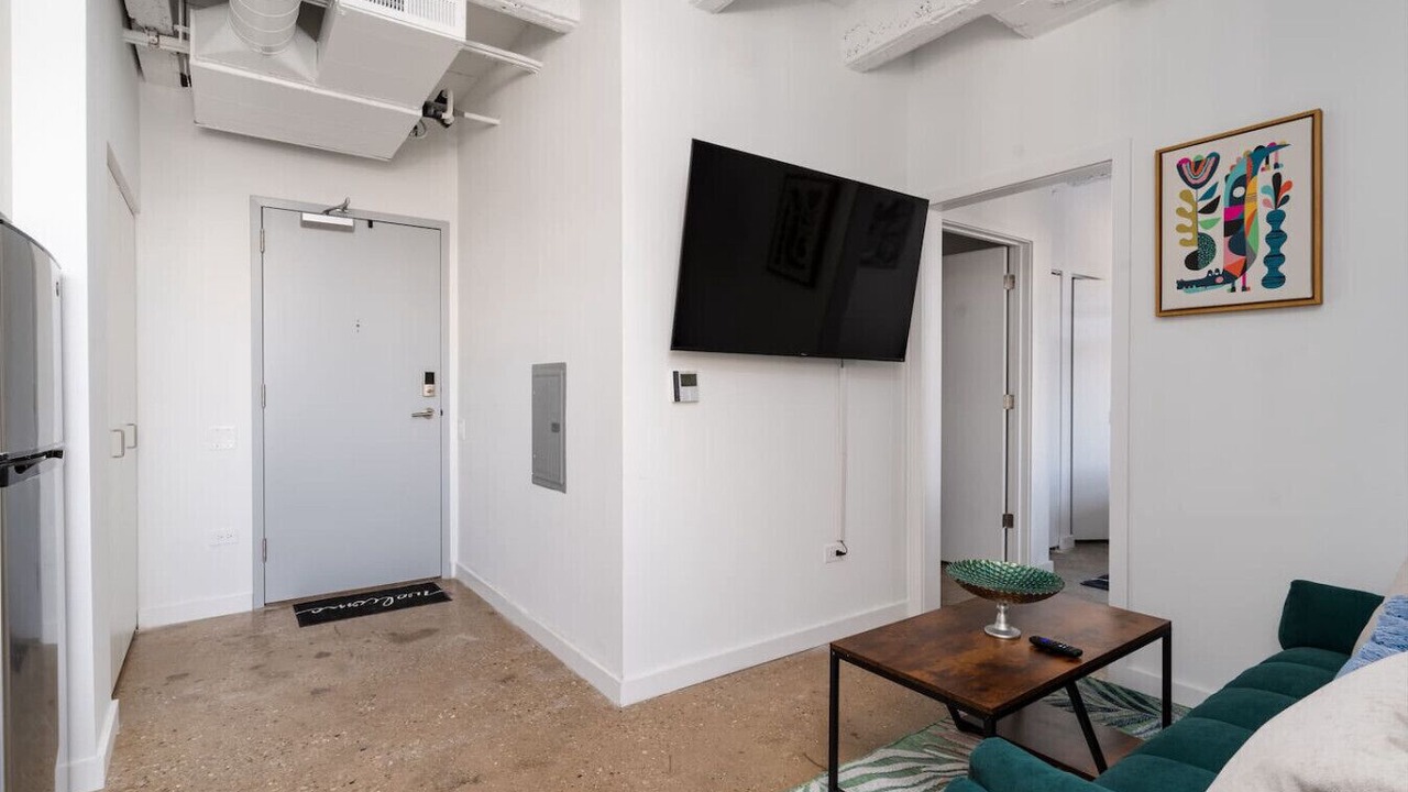 Photo of Livingroom in Uptown