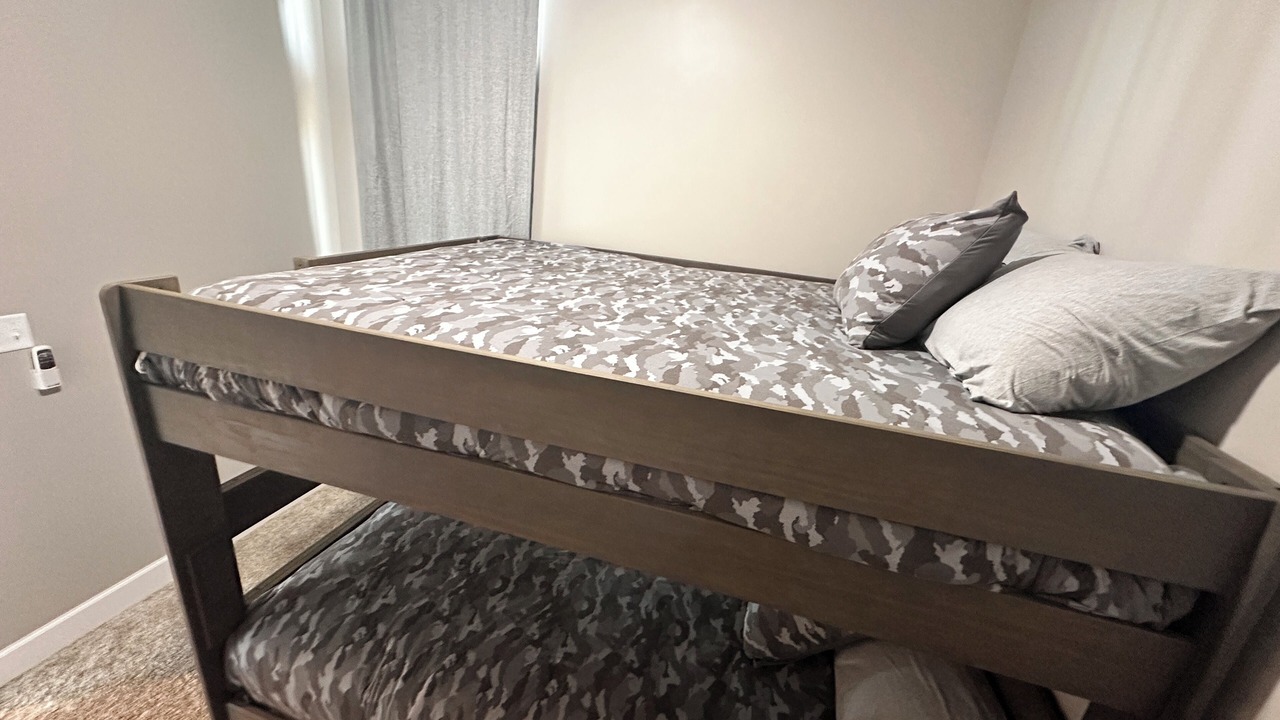 Photo of Bedroom in Loogootee