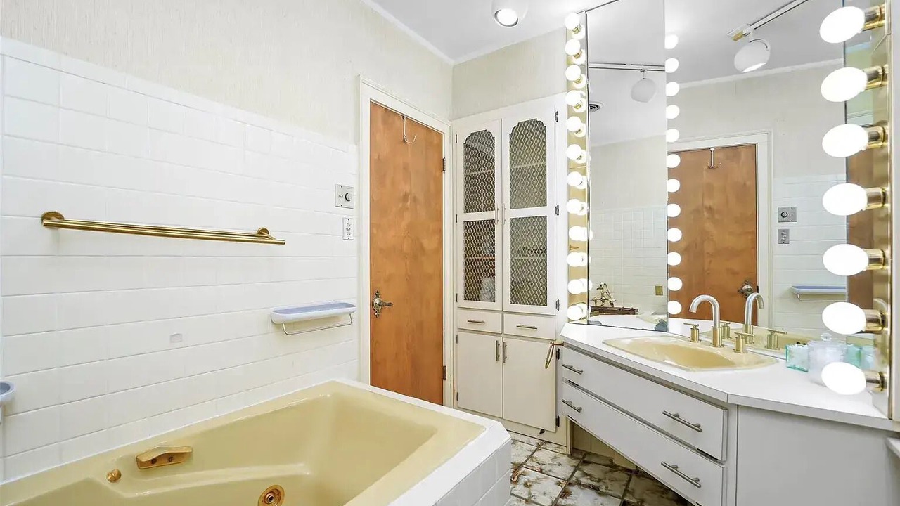 Photo of Bathroom in Ottawa