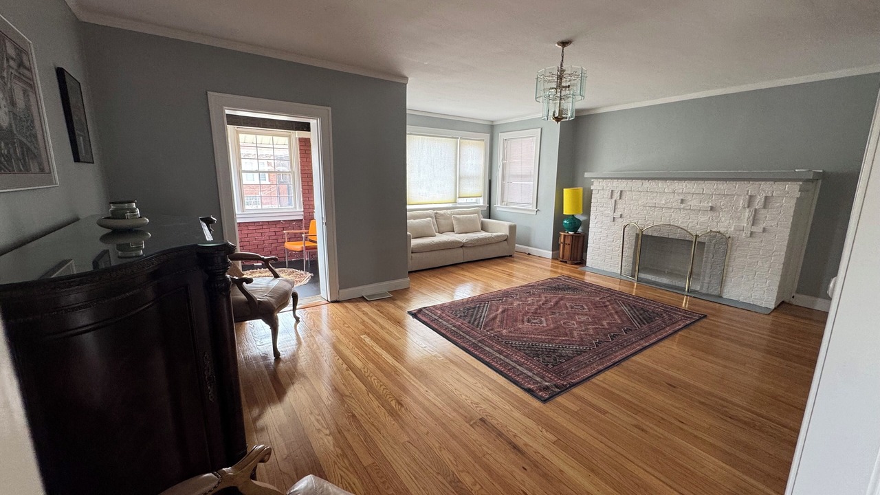 Photo of Livingroom in Chicago Lawn