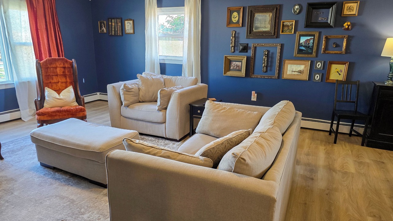 Photo of Livingroom in Carterville