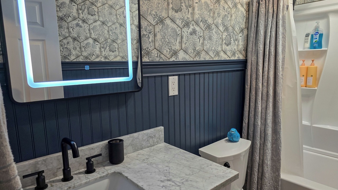 Photo of Bathroom in Carterville