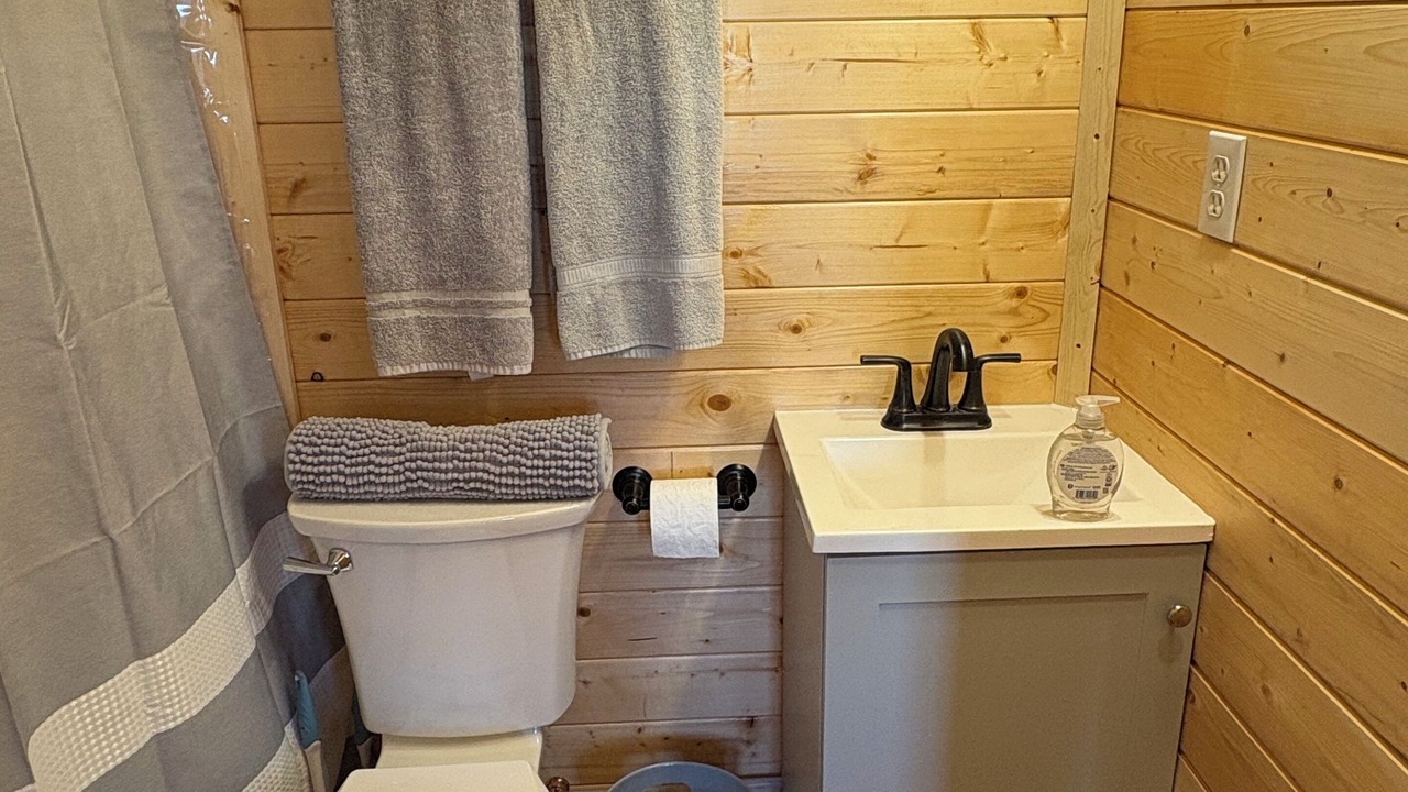 Photo of Bathroom in Makanda