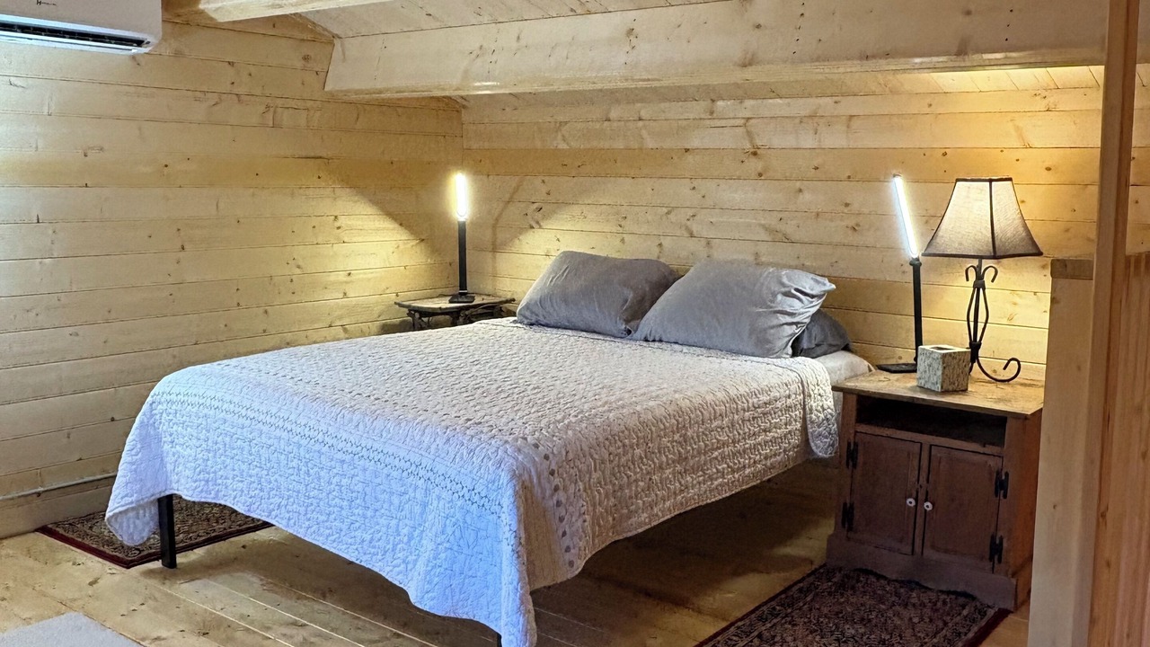 Photo of Bedroom in Makanda