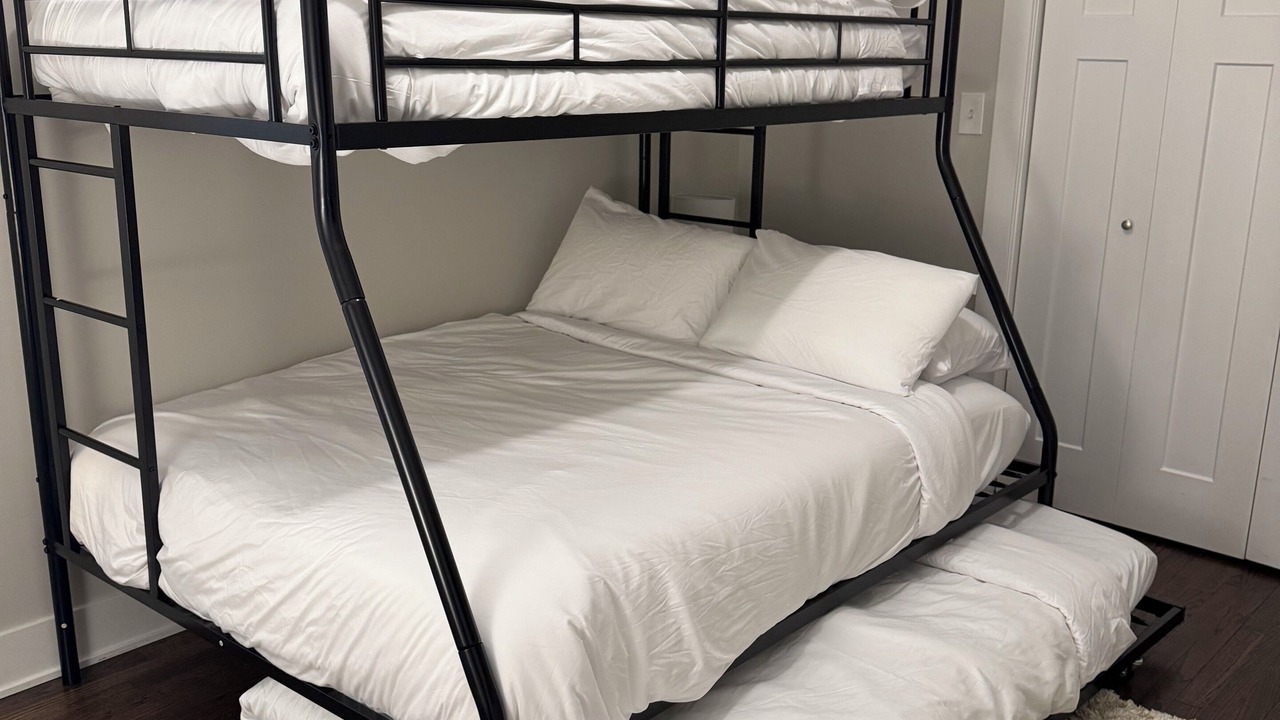 Photo of Bedroom in Oak Park