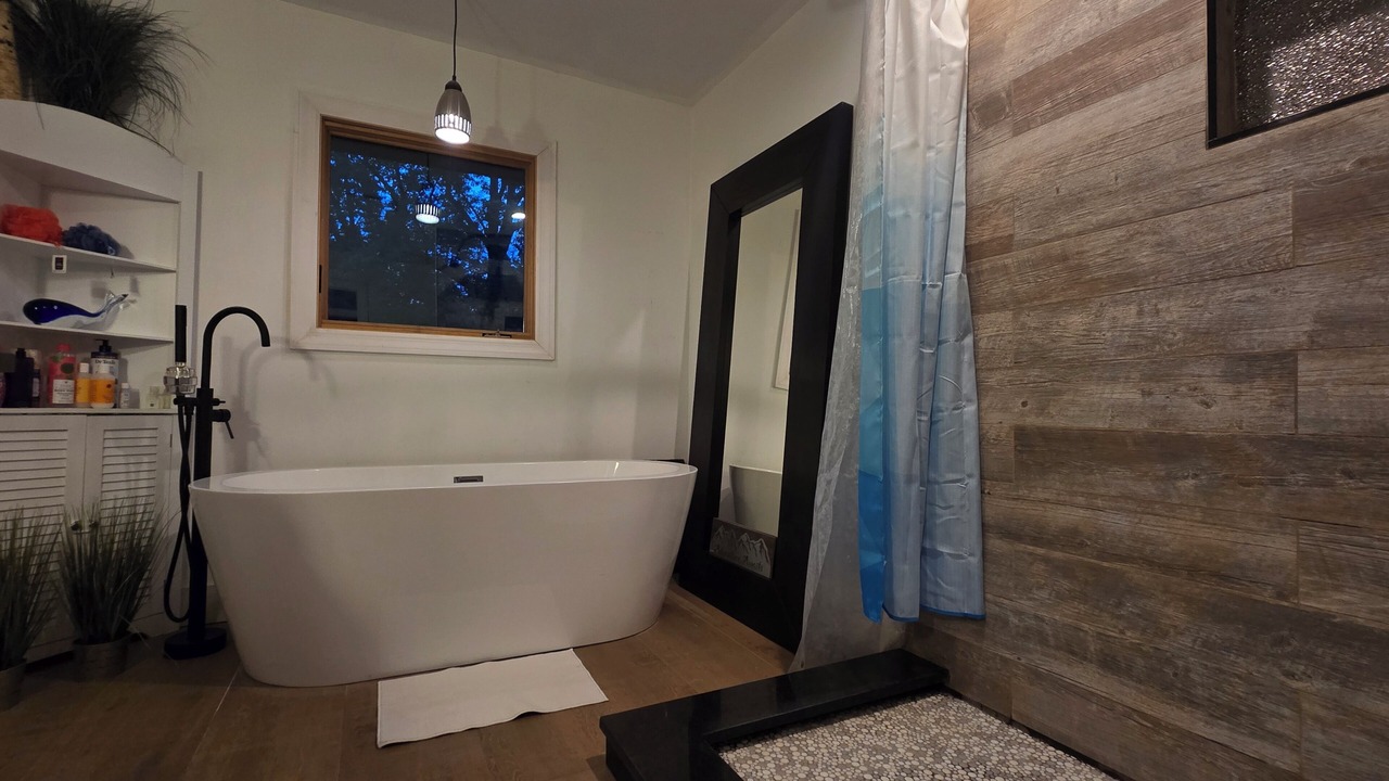 Photo of Bathroom in Lemont