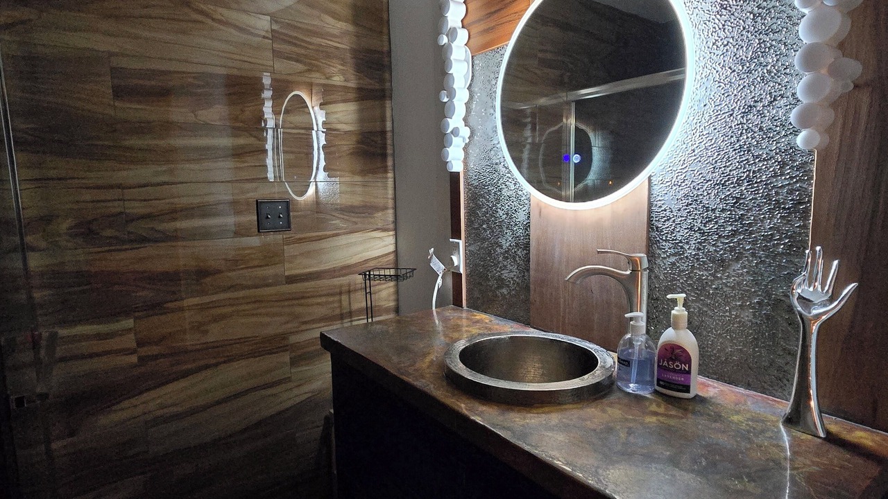 Photo of Bathroom in Lemont