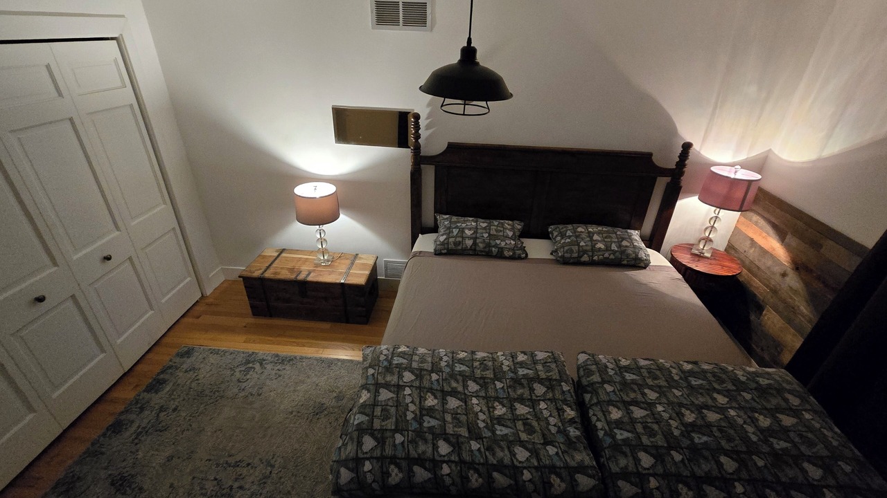 Photo of Bedroom in Lemont