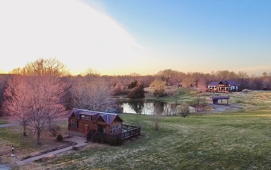 Photo of Outdoor in Cobden