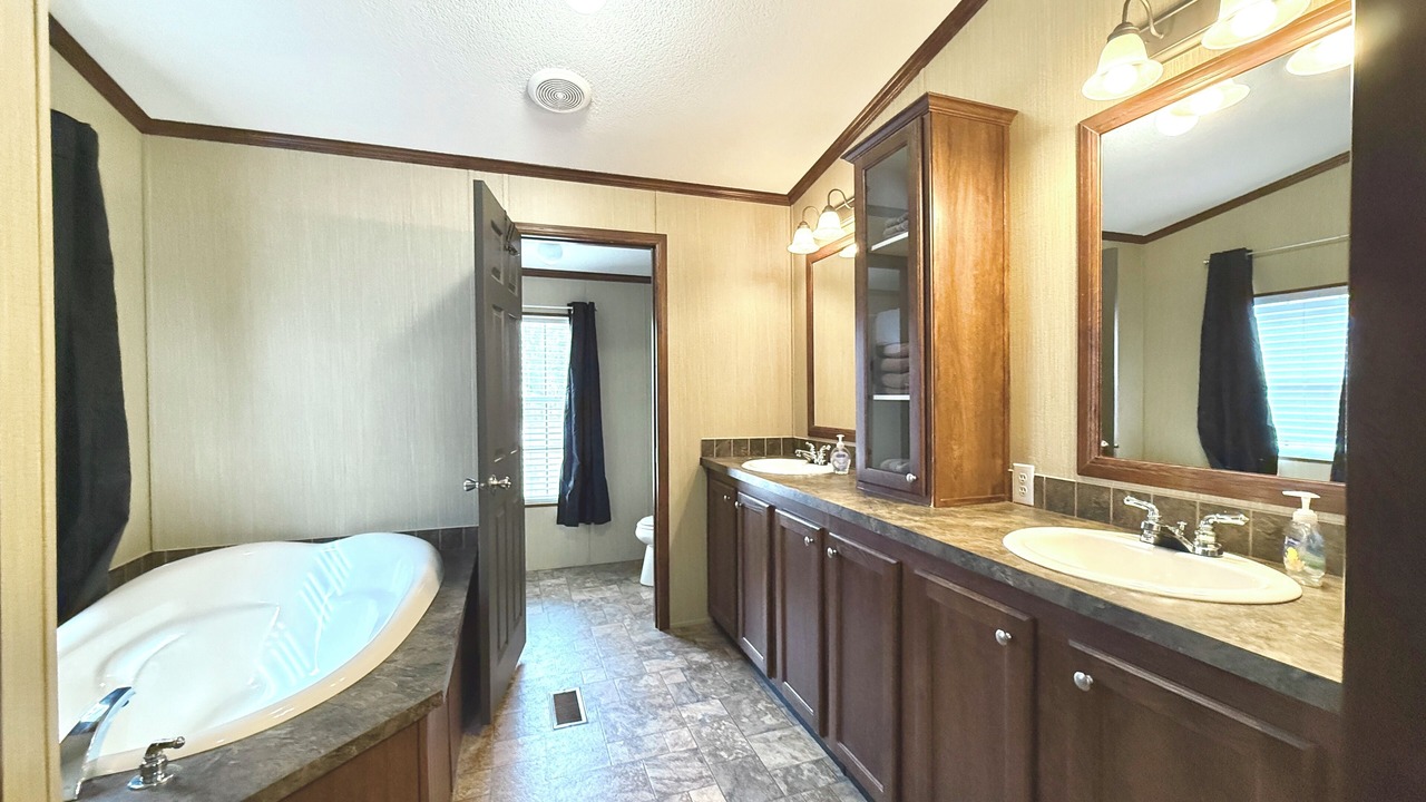 Photo of Bathroom in Cobden