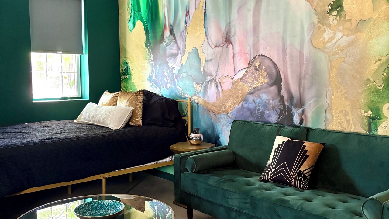 Photo of Livingroom in Evanston