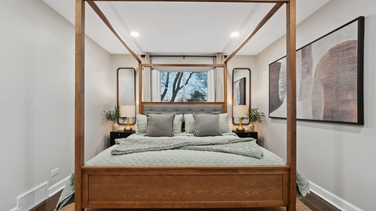 Photo of Bedroom in Addison