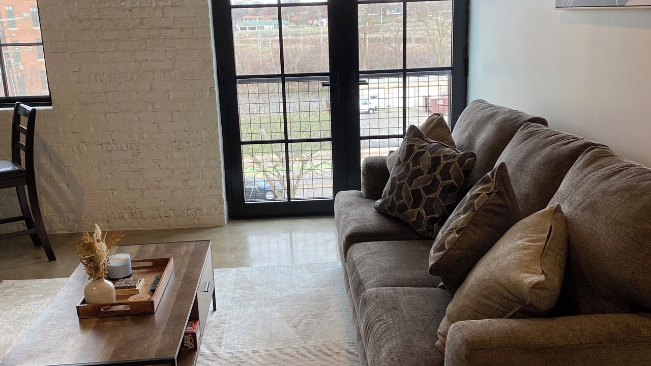 Photo of Livingroom in Aurora