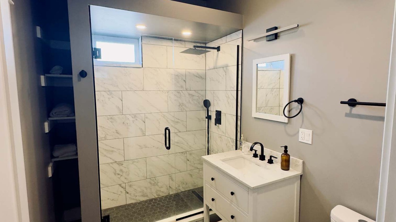 Photo of Bathroom in North Lawndale