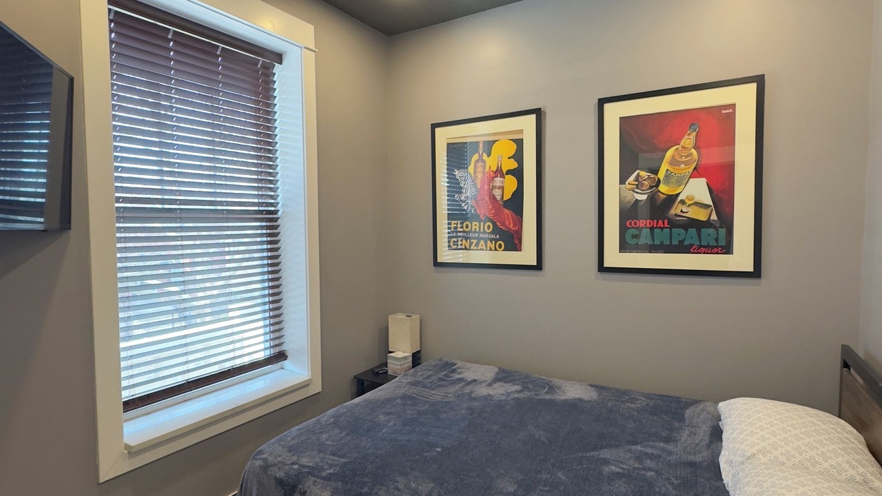 Photo of Bedroom in North Lawndale