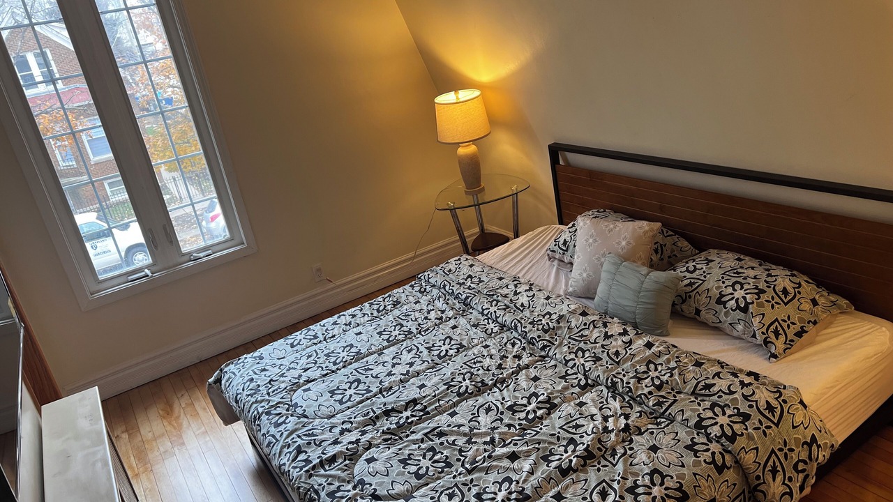 Photo of Bedroom in Irving Park