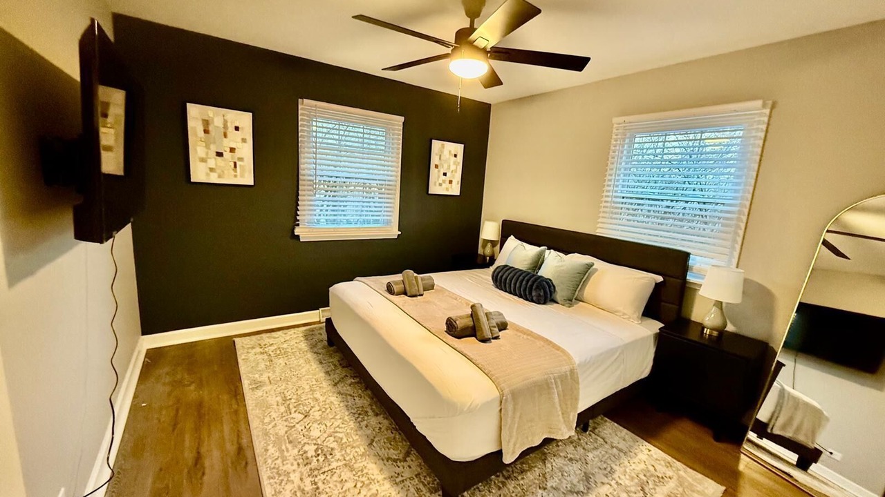 Photo of Bedroom in Lemont