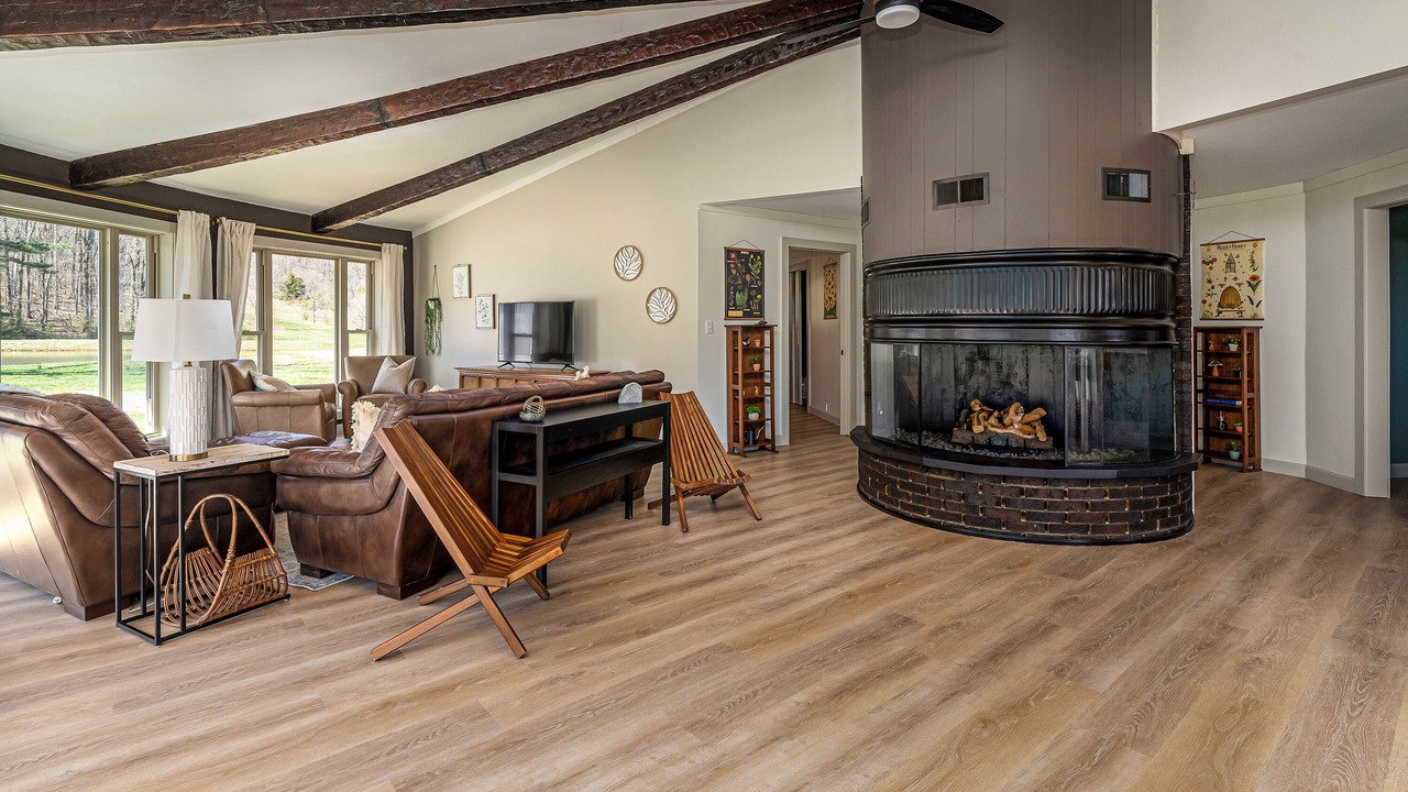 Photo of Livingroom in Hardin County