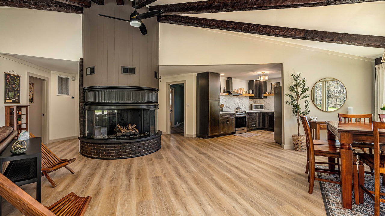 Photo of Livingroom in Hardin County