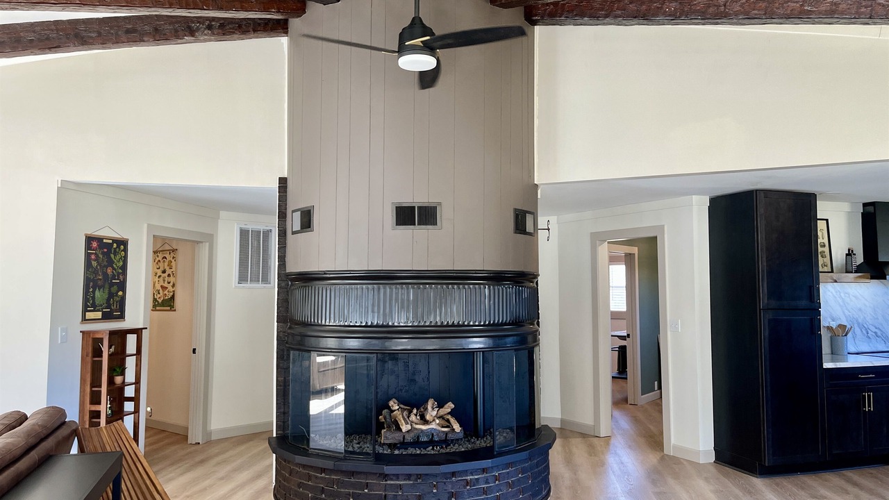 Photo of Livingroom in Hardin County
