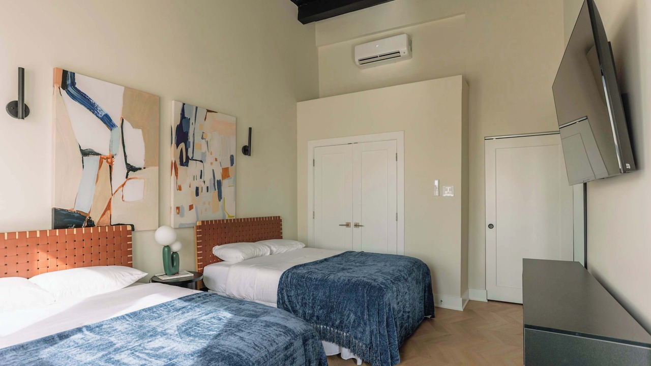 Photo of Bedroom in Rush and Division