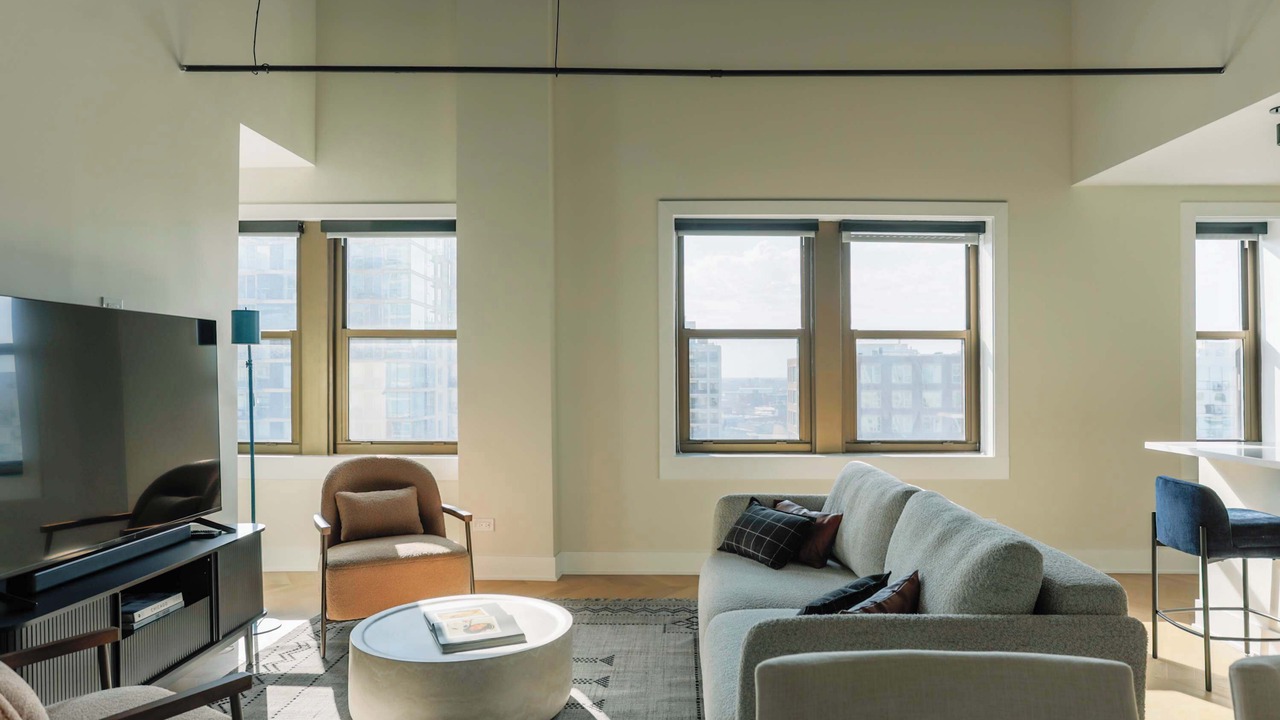 Photo of Livingroom in Rush and Division