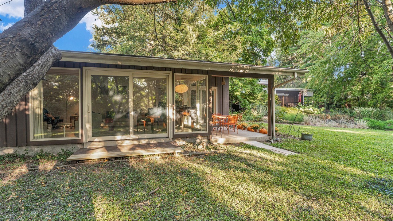Photo of Outdoor in Urbana