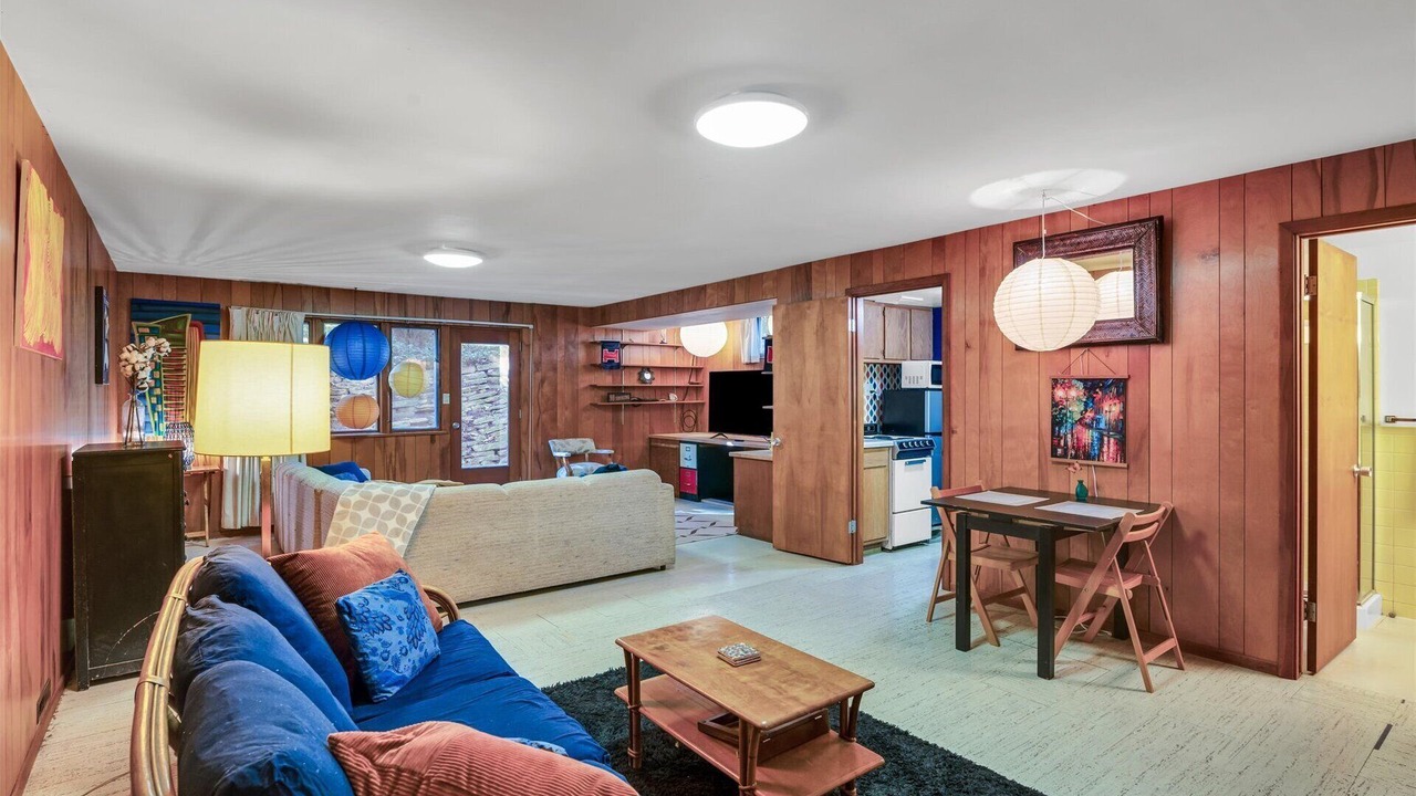 Photo of Livingroom in Urbana
