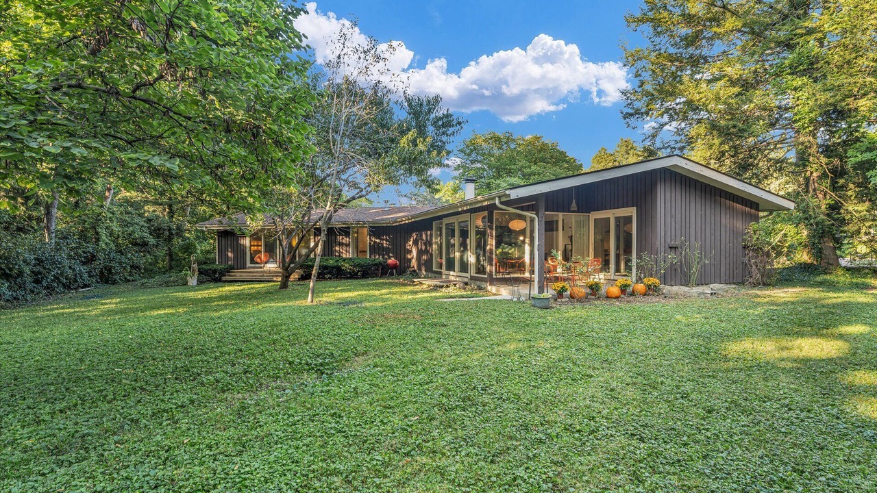 Photo of Outdoor in Urbana