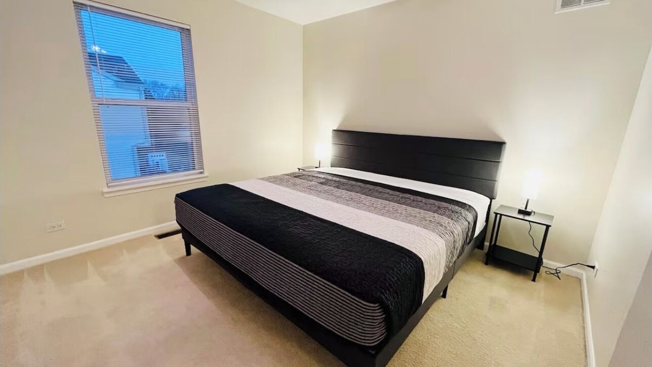 Photo of Bedroom in Aurora