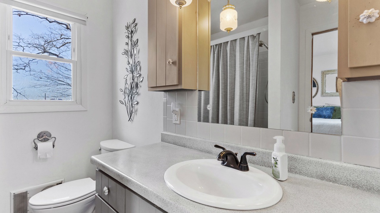 Photo of Bathroom in Marion