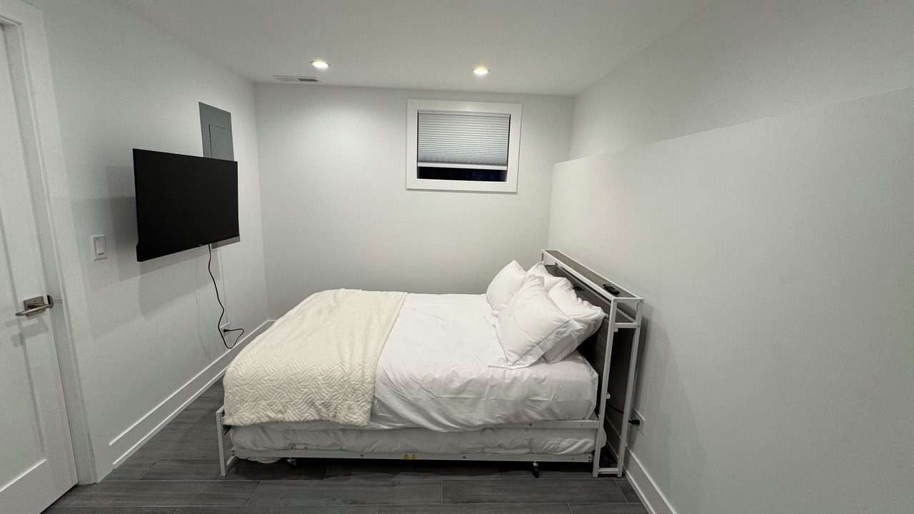 Photo of Bedroom in Forest Park