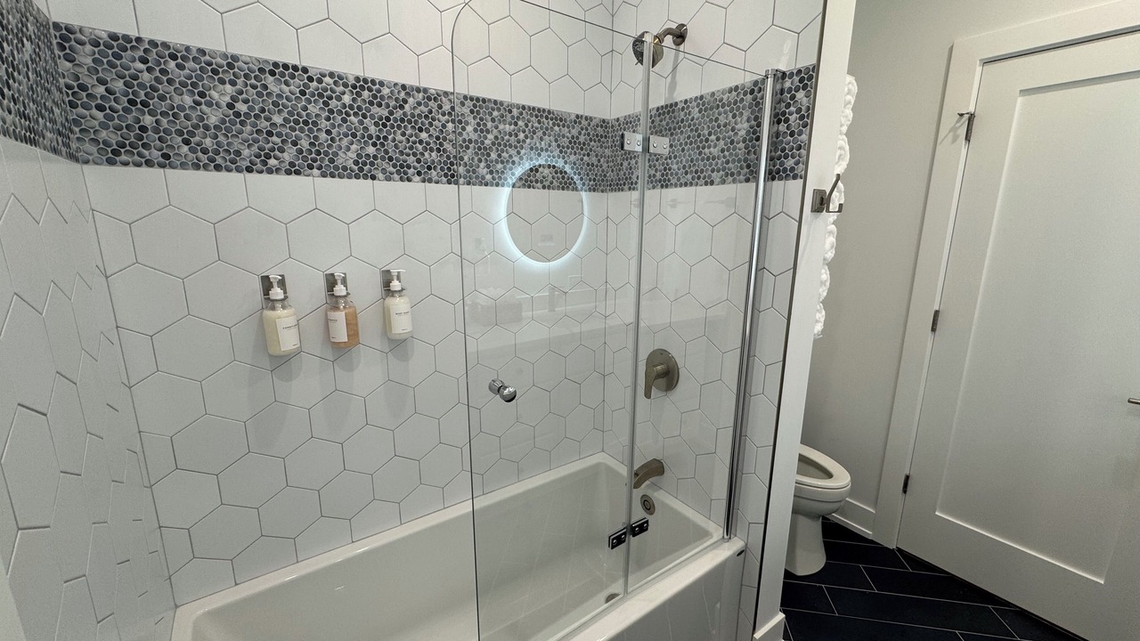 Photo of Bathroom in Forest Park