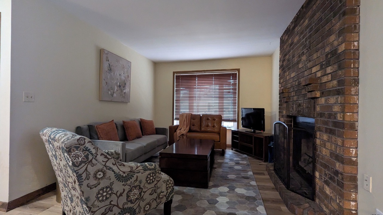 Photo of Livingroom in Round Lake Beach