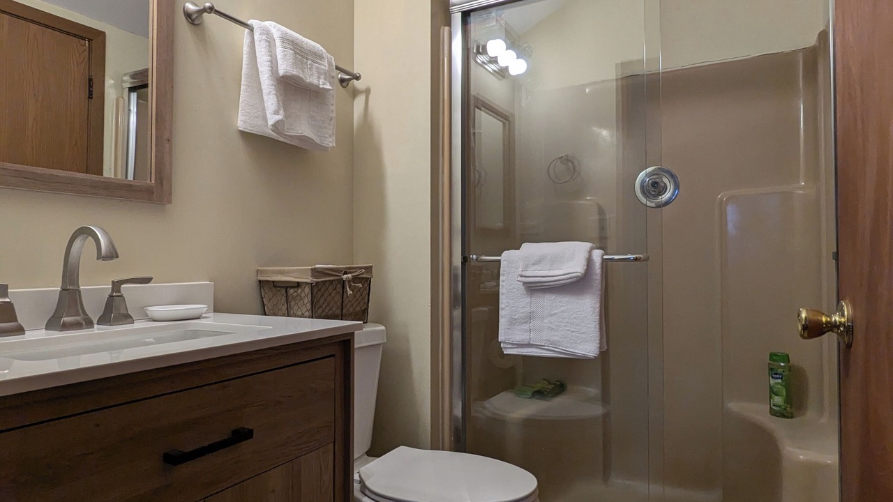 Photo of Bathroom in Round Lake Beach