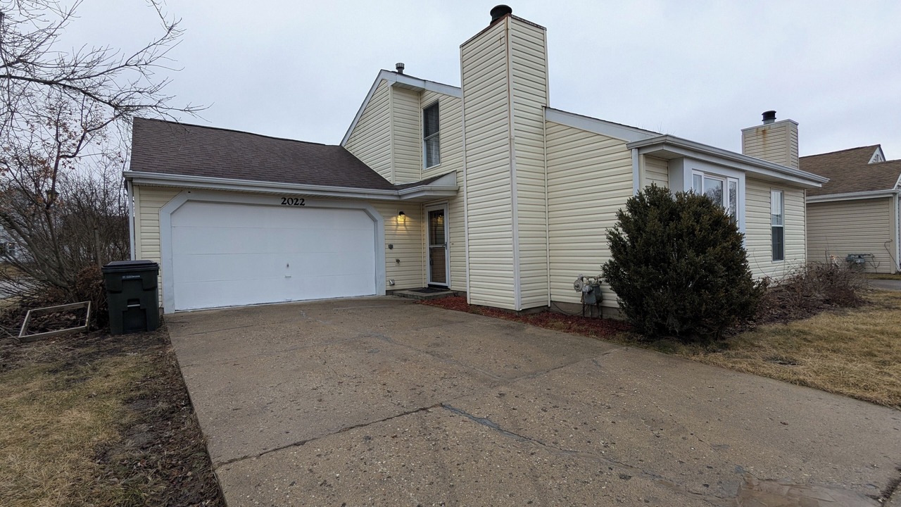 Photo of Outdoor in Round Lake Beach